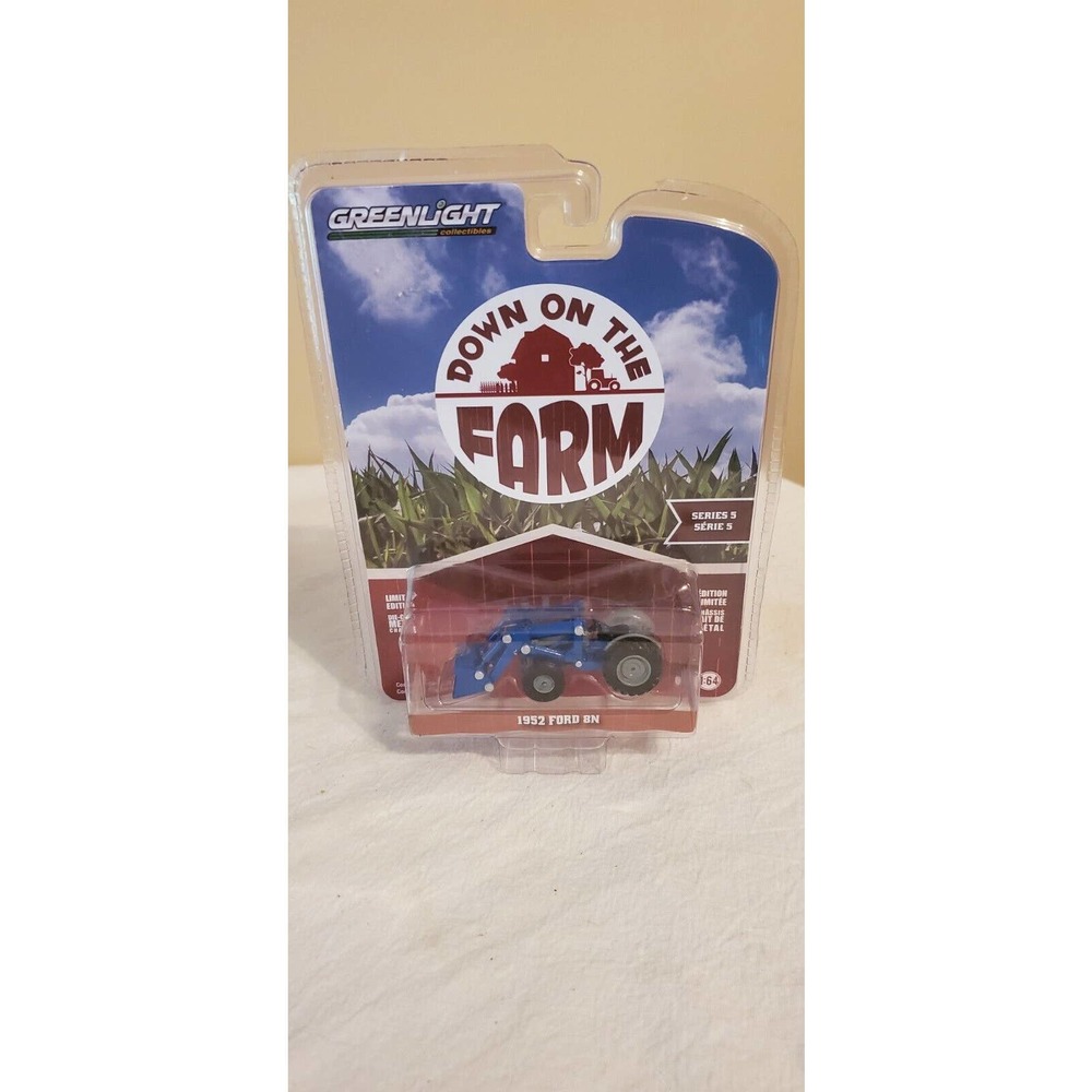 Greenlight 1952 Ford 8N Tractor with Front Loader 1/64